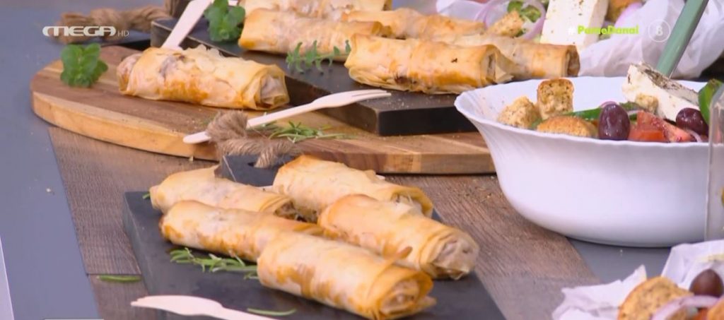 Ο Τίμος Ζαχαράτος μάς ετοιμάζει μπουρεκάκια με κιμά