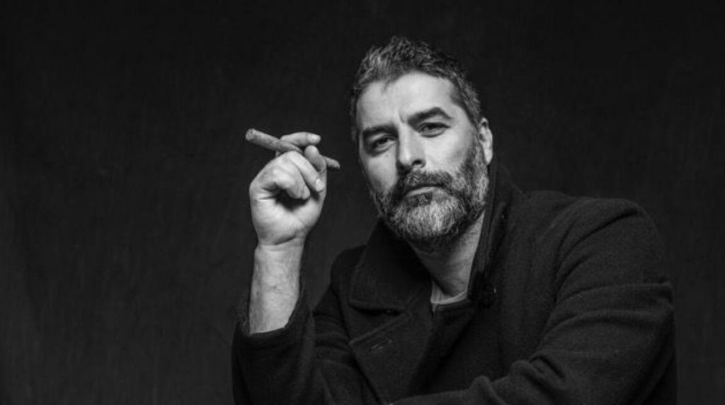 Βασίλης Μπισμπίκης: «Με τη Δέσποινα το “ανυπόφορο” που έχω μέσα μου μαλακώνει, σβήνει»