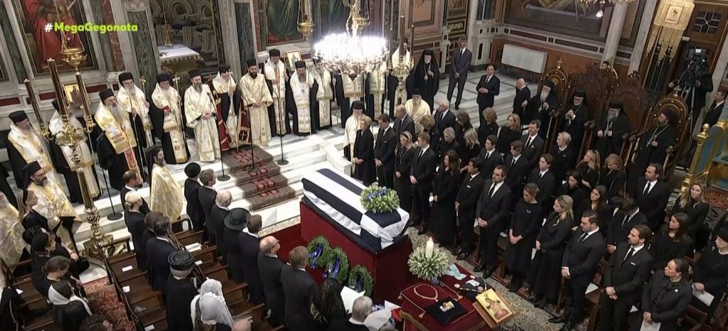 Τέως βασιλιάς Κωνσταντίνος: Ποιοι πολιτικοί έδωσαν το «παρών» στην κηδεία του – Νέος γύρος πολιτικής αντιπαράθεσης