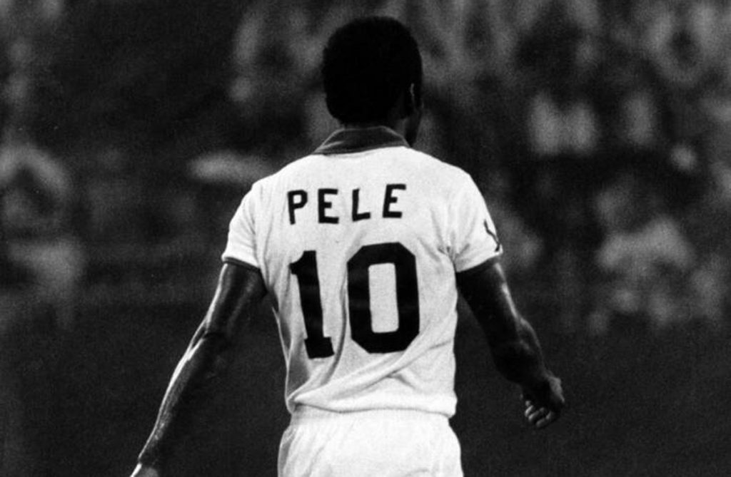 Βραζιλία: Στη Σάντος η αλλαγή του χρόνου ήταν αφιερωμένη στον βασιλιά Πελέ