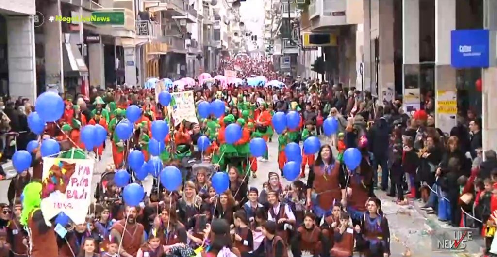 Πάτρα: Πυρετώδεις προετοιμασίες για το καρναβάλι