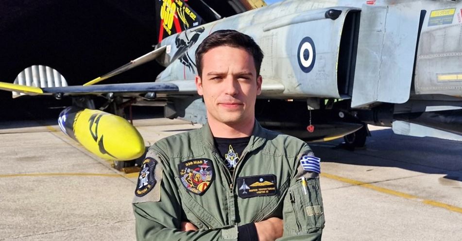 Ανδραβίδα: Το ύστατο «χαίρε» στον υποσμηναγό Μάριο – Μιχαήλ Τουρούτσικα