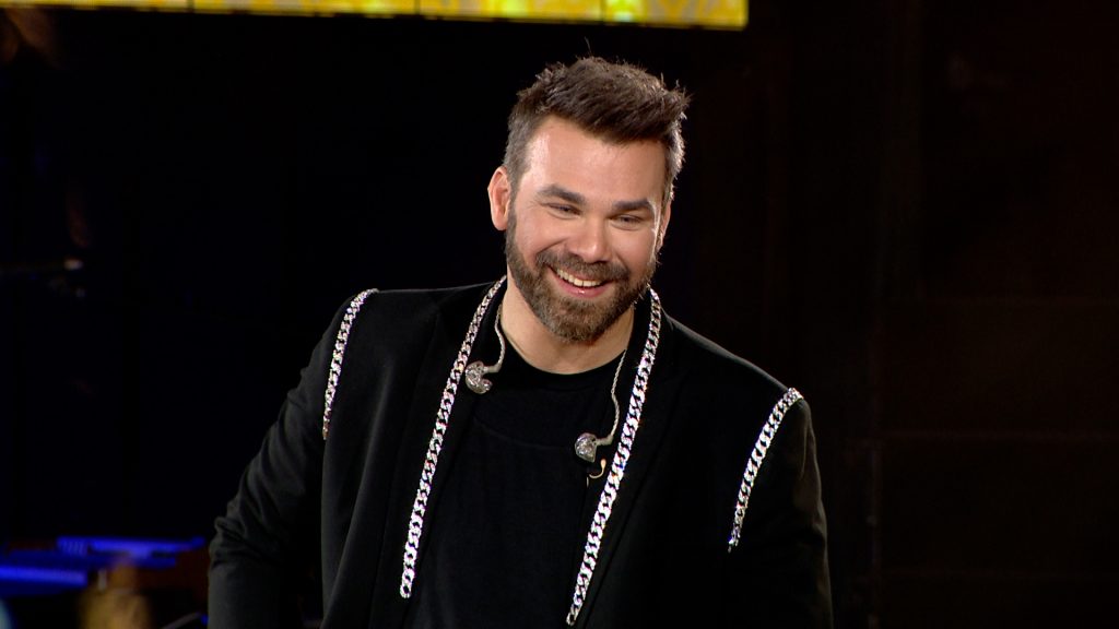 Σπίτι με το ΜEGA: Mε το «Ό,τι και να είμαι» ξεκίνησε το πάρτι του Γιώργου Σαμπάνη