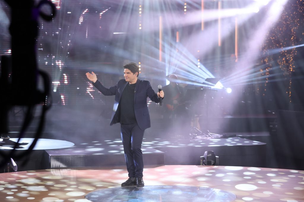 Σπίτι με το MEGA: «Μέρα με τη μέρα» από τον Νίκο Κουρκούλη και το πλατό παίρνει φωτιά