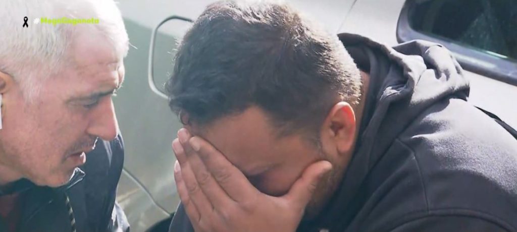 Τραγωδία στα Τέμπη: Συγκλονίζουν οι γονείς των θυμάτων – «Ακόμα περιμένω τηλέφωνο»