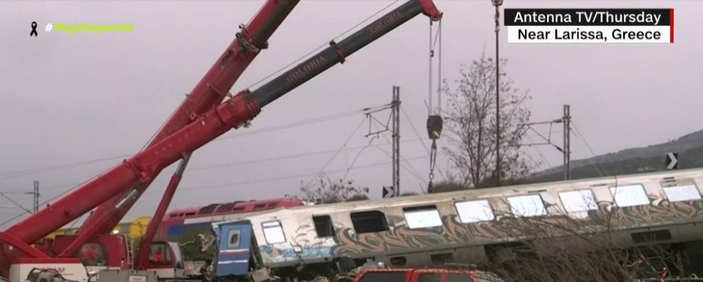 Τέμπη: Τα διεθνή ΜΜΕ για την ανείπωτη τραγωδία με τη σύγκρουση των δύο τρένων