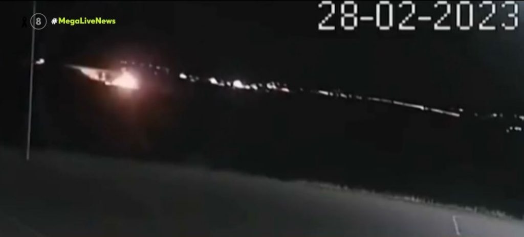 Τραγωδία στα Τέμπη: Νέες αποκαλύψεις για τη μυστηριώδη έκρηξη στο τρένο