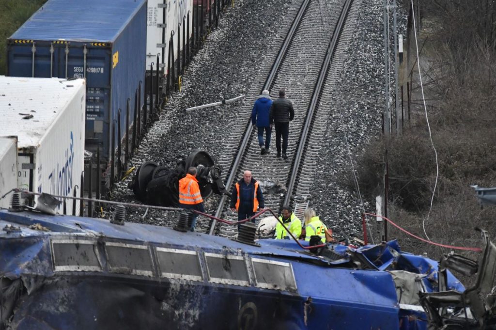Πόρισμα ΕΟΔΑΣΑΑΜ για Τέμπη: «Πιθανή η παρουσία άγνωστου καυσίμου – 5 έως 7 θύματα από τη φωτιά»
