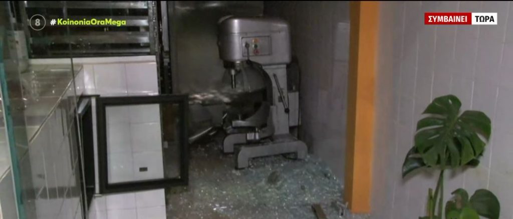 Παγκράτι: Ανατίναξαν με εκρηκτικά εργαστήριο ζαχαροπλαστικής