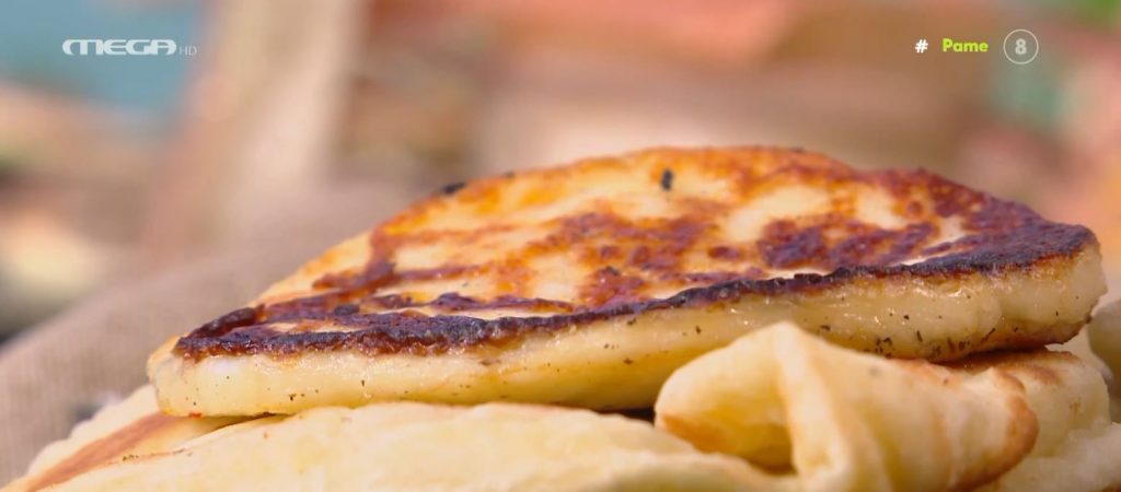 Ο Τίμος Ζαχαράτος μάς ετοιμάζει τυρόπιτα στο τηγάνι με γέμιση από ταλαγάνι, μέλι και σπιτική μαρμελάδα ντομάτας