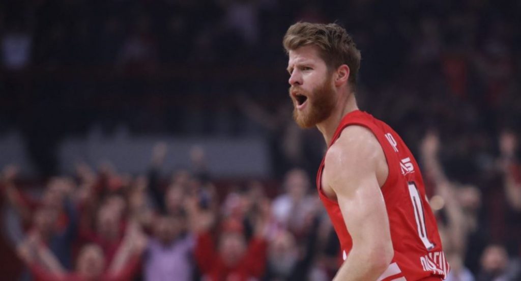 Μπάσκετ: «Ερυθρόλευκος» ως το 2027 ο Αμερικανός Τόμας Γουόκαπ