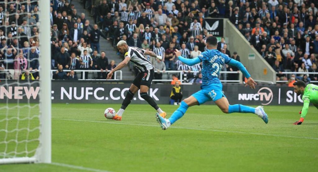 Η Νιούκαστλ διέλυσε την Τότεναμ (6-1)