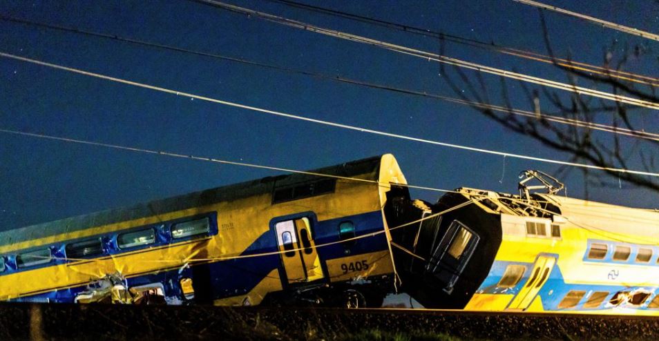 Ολλανδία: Πώς έγινε το σιδηροδρομικό δυστύχημα – Ένας νεκρός, δεκάδες τραυματίες