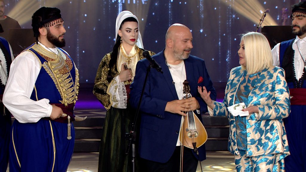 «Σαν είχες άλλο στην καρδιά» από την Μελίνα Ασλανίδου και τον Νίκο Ζωιδάκη