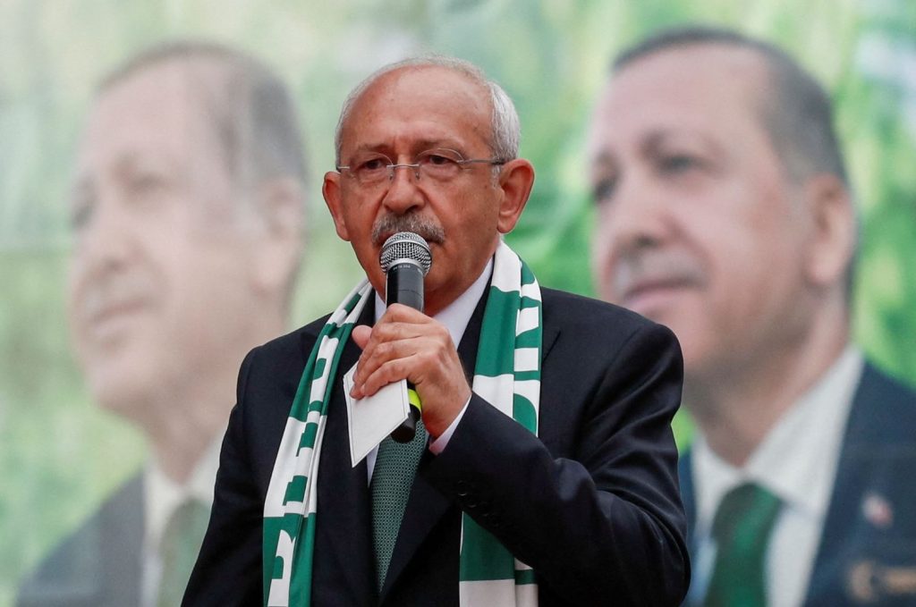 Τουρκία: «Θρίλερ» η εκλογή νέου προέδρου – Με προσωπείο… καλού γείτονα ο Ερντογάν