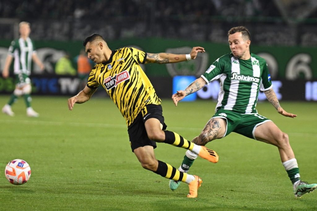 Superleague: Ζωντανοί στη «μάχη» του τίτλου Παναθηναϊκός και ΑΕΚ – Διατηρούν το πλεονέκτημα της ισοβαθμίας οι «Πράσινοι»