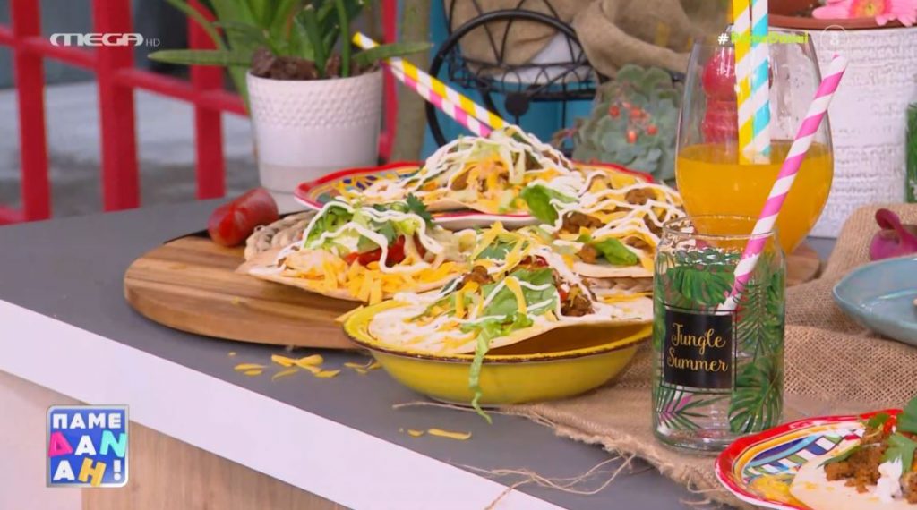 Ο Τίμος Ζαχαράτος μάς ετοιμάζει μεξικάνικα μπουρίτος και τάκος