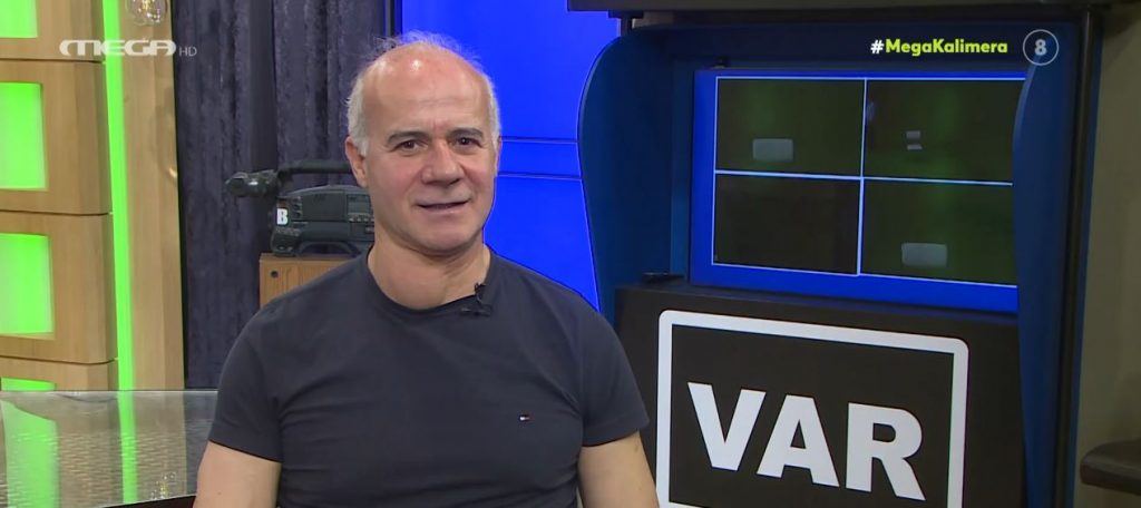 Γιώργος Μητσικώστας: «Δηλώνω φαν του Λάκη Λαζόπουλου, είναι αριστοφανικός»