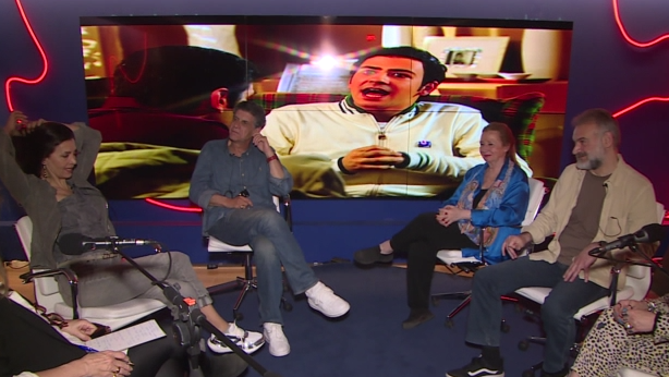 «Mega Reunion»: Το podcast των αγαπημένων μας σειρών – Reunion για τη σειρά «Ευτυχισμένοι μαζί»