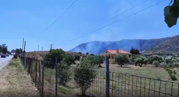 Κερατέα: Συναγερμός για φωτιά –  Στη μάχη της κατάσβεσης και εναέρια μέσα