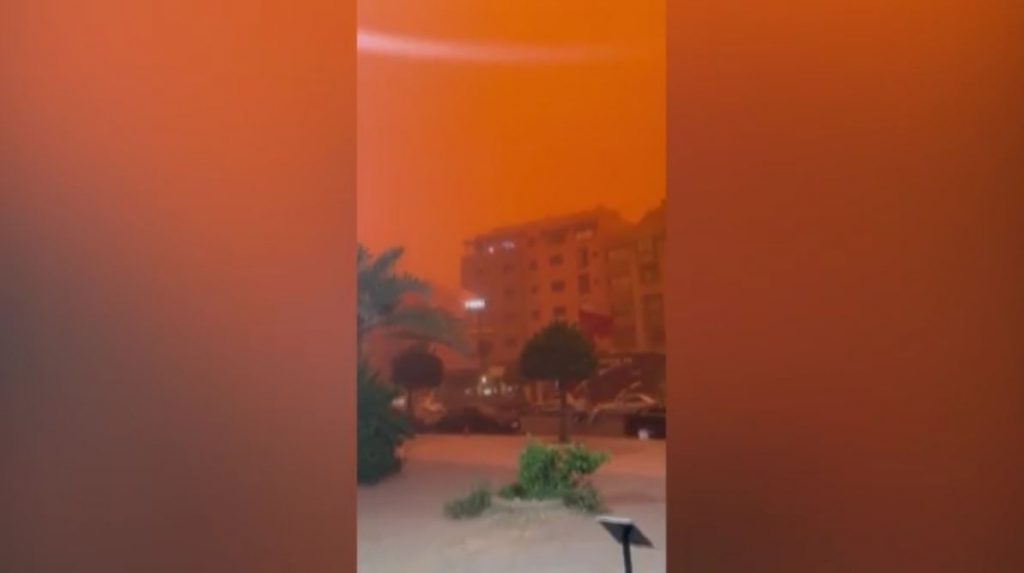 Μαρόκο: Απόκοσμες εικόνες από αμμοθύελλα στο Μαρακές