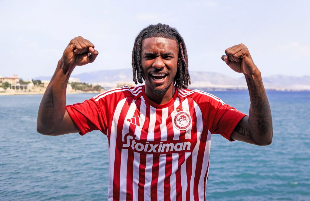 Ολυμπιακός: Ανακοίνωσε την απόκτηση του Ομάρ Ρίτσαρντς