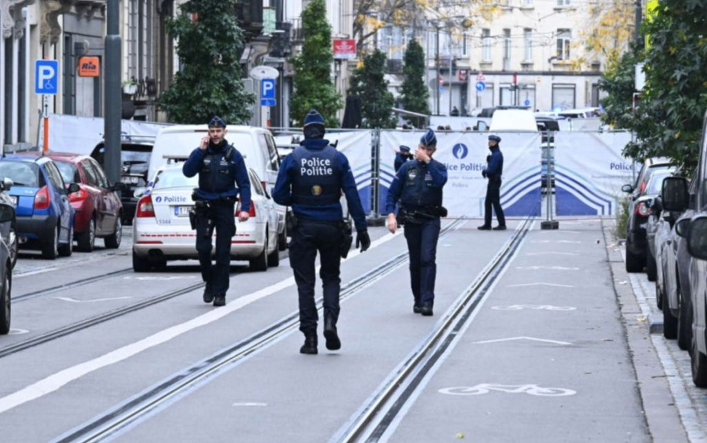 Ευρώπη: Μπαράζ εκκενώσεων σε γαλλικά αεροδρόμια και σχολεία στο Βέλγιο