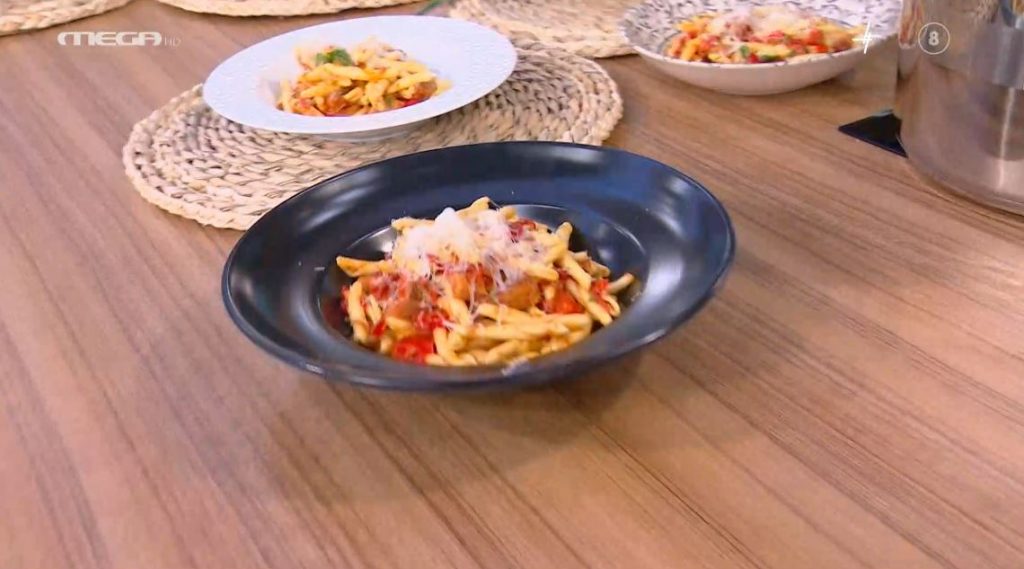 Ο Τίμος Ζαχαράτος μάς ετοιμάζει σκιουφιχτά με απάκι