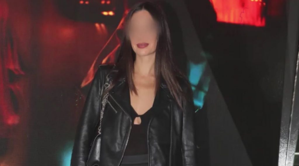 Γλυφάδα: Πρώην μοντέλο κατηγορείται ότι τραυμάτισε σοβαρά επιβάτιδα μηχανής