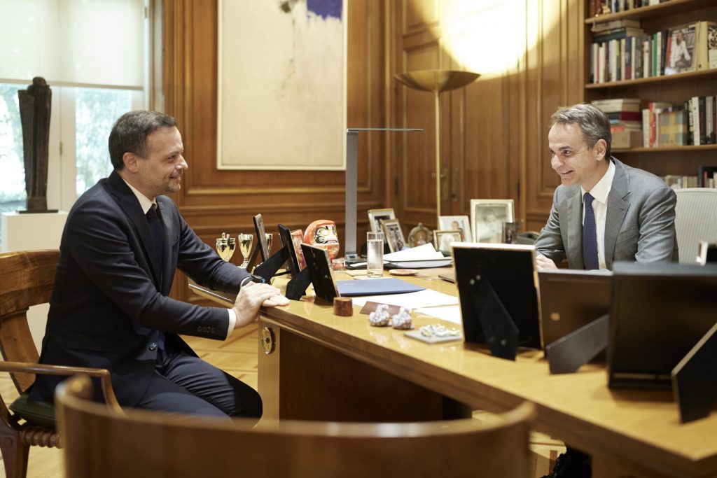 Στο Μέγαρο Μαξίμου ο νεοεκλεγείς δήμαρχος Αθηναίων – Τι συζήτησαν Δούκας & Μητσοτάκης