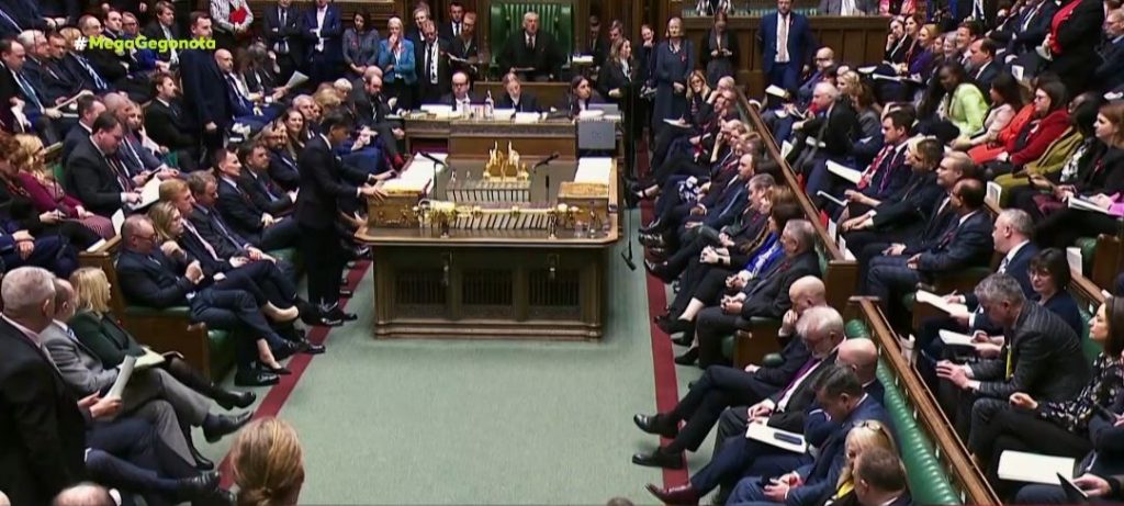 Λονδίνο: «Μονομαχία» στη Βουλή των Κοινοτήτων για την διπλωματική «απρέπεια» Σούνακ