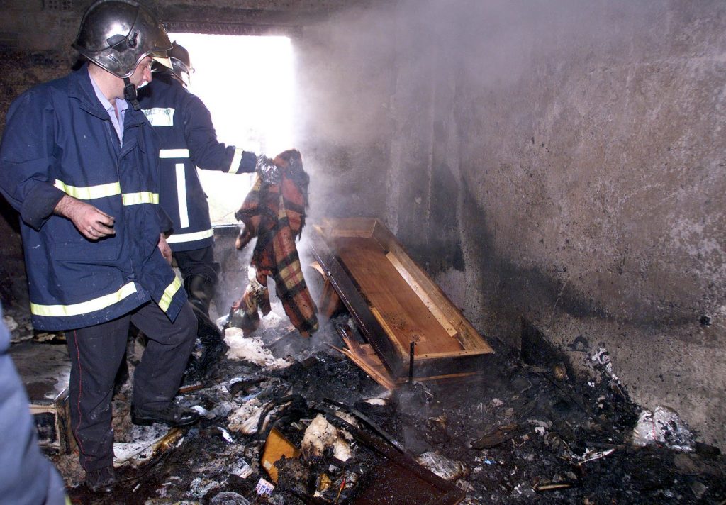 Θεσσαλονίκη: 20χρονη έβαλε φωτιά στο σπίτι φίλης της από ερωτική αντιζηλία