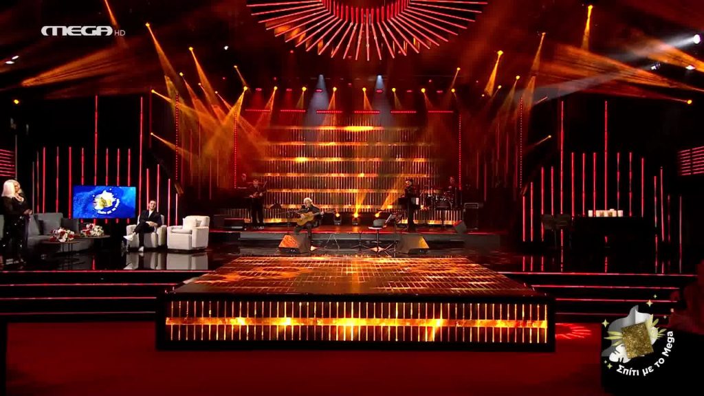 Ο Κώστας Χατζής τραγουδά «κι ύστερα…» για τους τηλεθεατές του MEGA