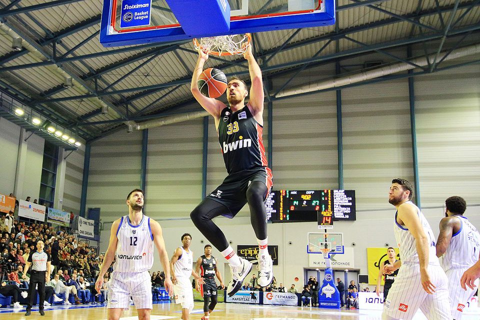 Basket League Άνετη επικράτηση του Ολυμπιακού επί της Καρδίτσας MEGA TV
