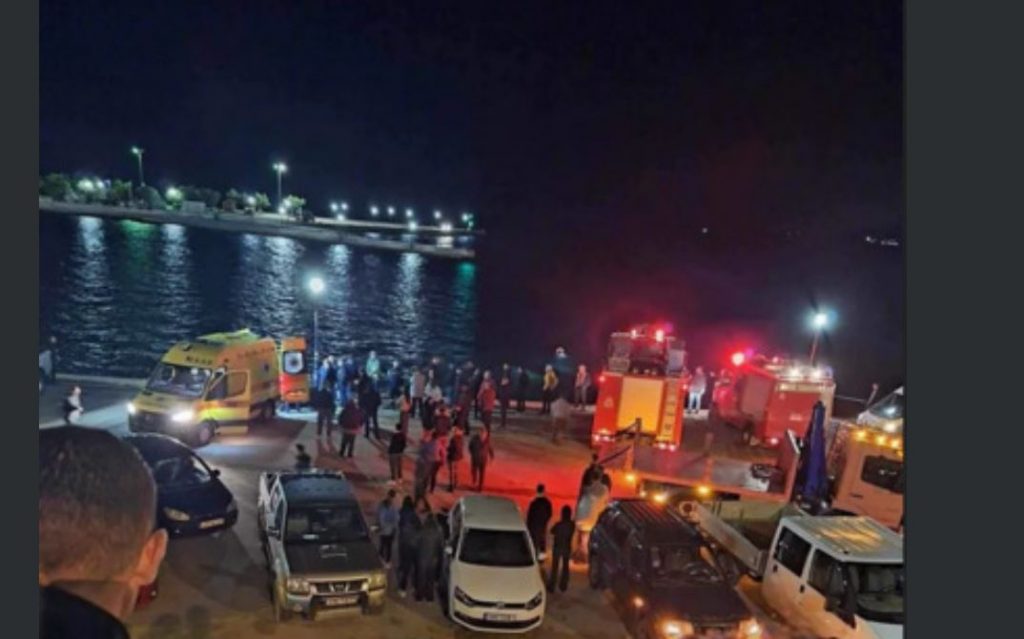 Πύλος: Αυτοκίνητο έπεσε στο λιμάνι – Ένας νεκρός