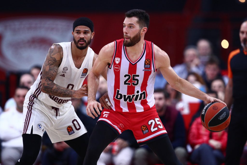 Euroleague: Ο Ολυμπιακός επικράτησε εύκολα (77-69) της Μπάγερν Μονάχου