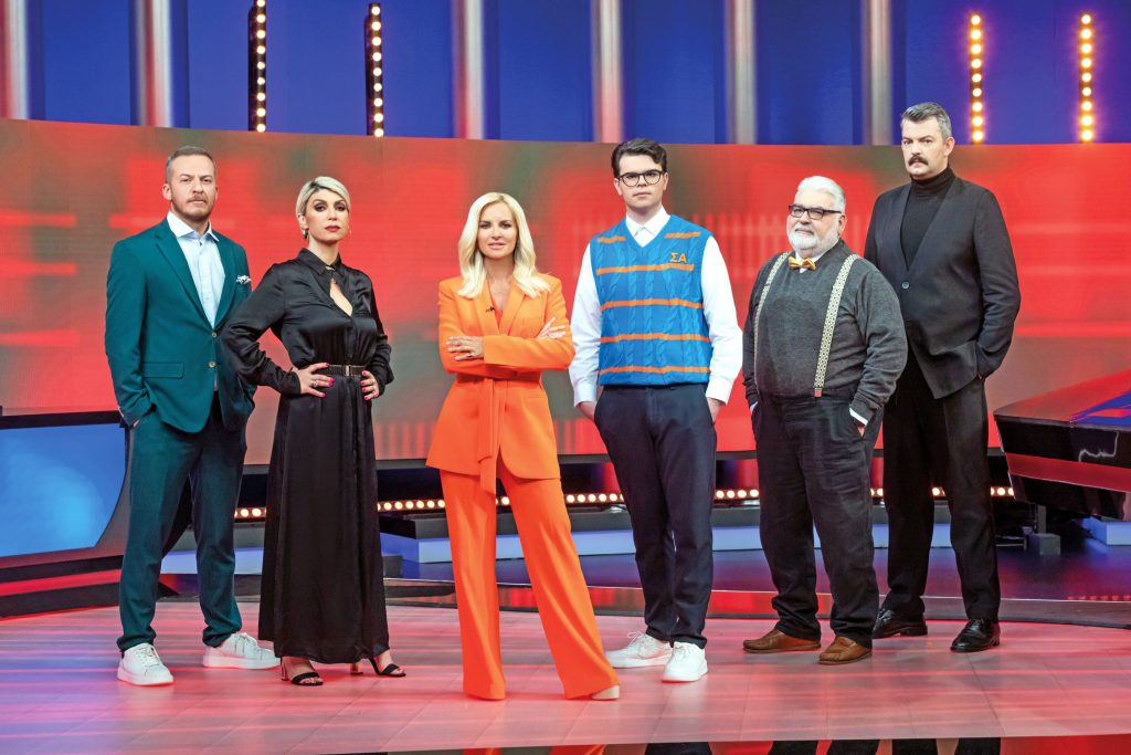 Δύο χρόνια «The Chase» με την Μαρία Μπεκατώρου – Το «κυνηγητό» που απολαμβάνουμε καθημερινά