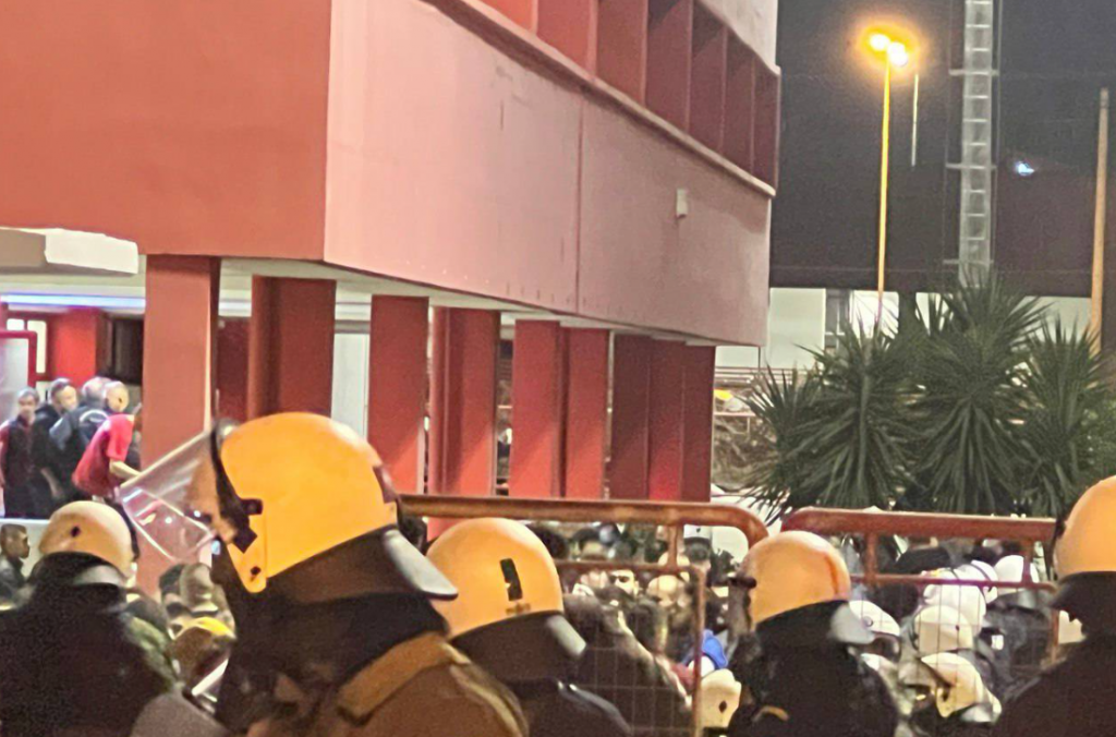 Ρέντη: Δεν έγινε το δεύτερο χειρουργείο για τον αστυνομικό που τραυματίστηκε στα επεισόδια