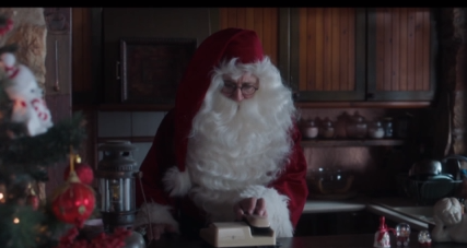 «Κουραμπιέδες από χιόνι»: Έγινε η avant premiere της χριστουγεννιάτικης ταινίας του Γιάννη Τσιμιτσέλη