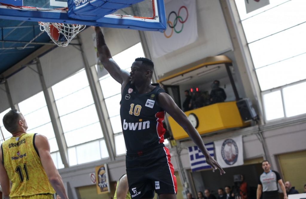 Νίκες για Ολυμπιακό & Παναθηναϊκό στη Stoiximan Basket League