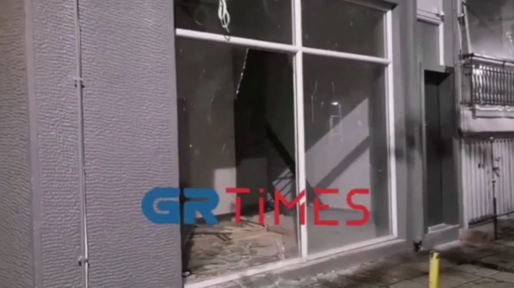 Θεσσαλονίκη: Συμπλοκή ανηλίκων με κράνη, ρόπαλα και ξύλα – 17 προσαγωγές