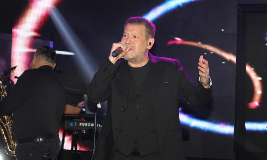 Χάρης Κωστόπουλος: Πέθανε ο γνωστός τραγουδιστής – Ο Λευτέρης Πανταζής και η Σοφία Δανέζη μιλούν  για τον χαμό του