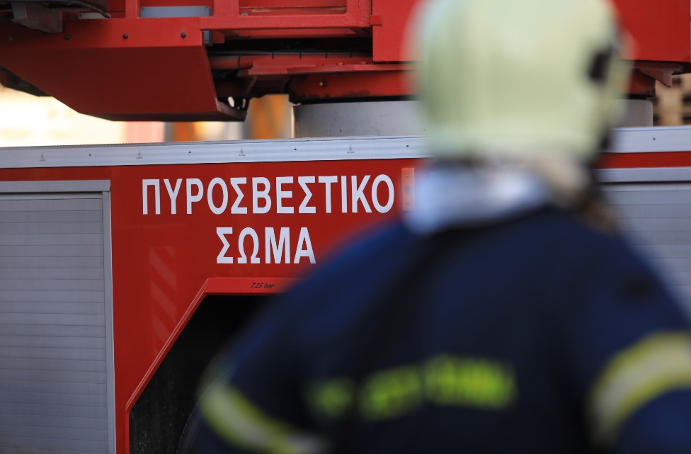 Άγιοι Θεόδωροι: Θρίλερ με τον θάνατο 38χρονης – Εντοπίστηκε νεκρή μακριά από το σπίτι της που καιγόταν