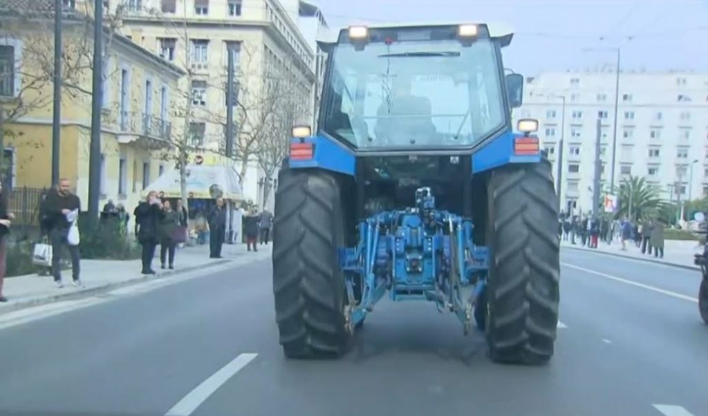 Το MEGA στο κομβόι της επιστροφής των τρακτέρ