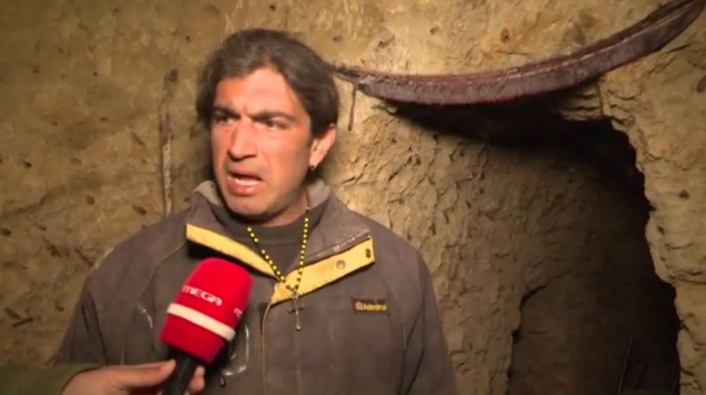 Ορεινή Κορινθία: Στο «Παίδων» ο 45χρονος «παλαιοχριστιανός» – Δεν τον άφησαν να δει τον 15χρονο γιο του