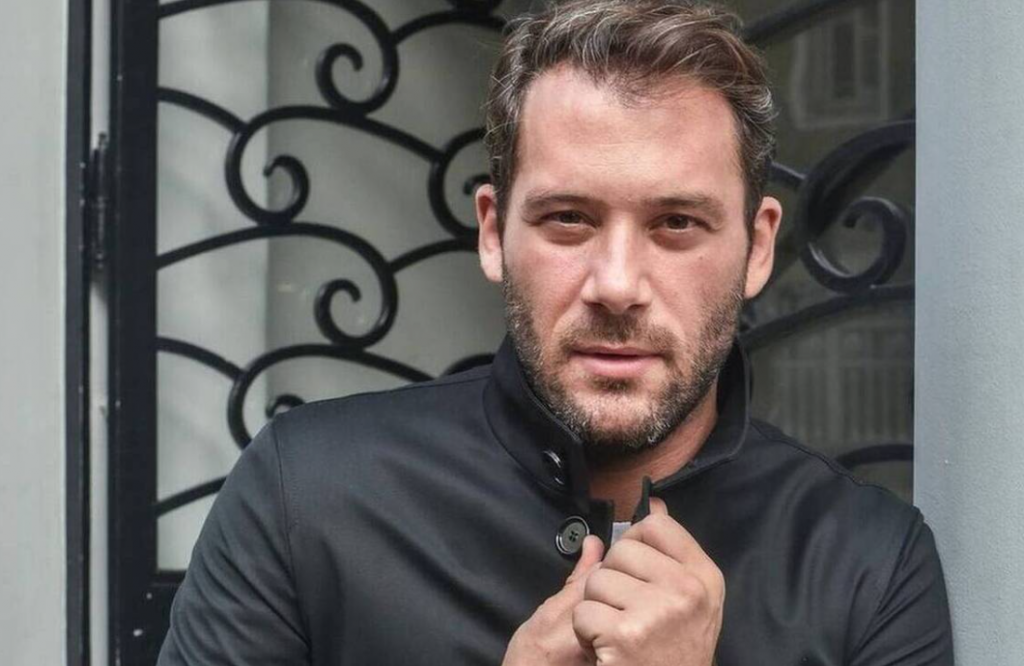 Αντίνοος Αλμπάνης: «Έναν χρόνο πιο μακριά από τον εφιάλτη που διαλύει τη ζωή»