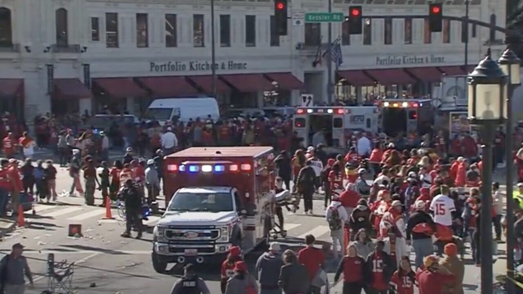 ΗΠΑ: Πυροβολισμοί στην παρέλαση του Super Bowl στο Κάνσας – 1 νεκρος και 21 τραυματίες