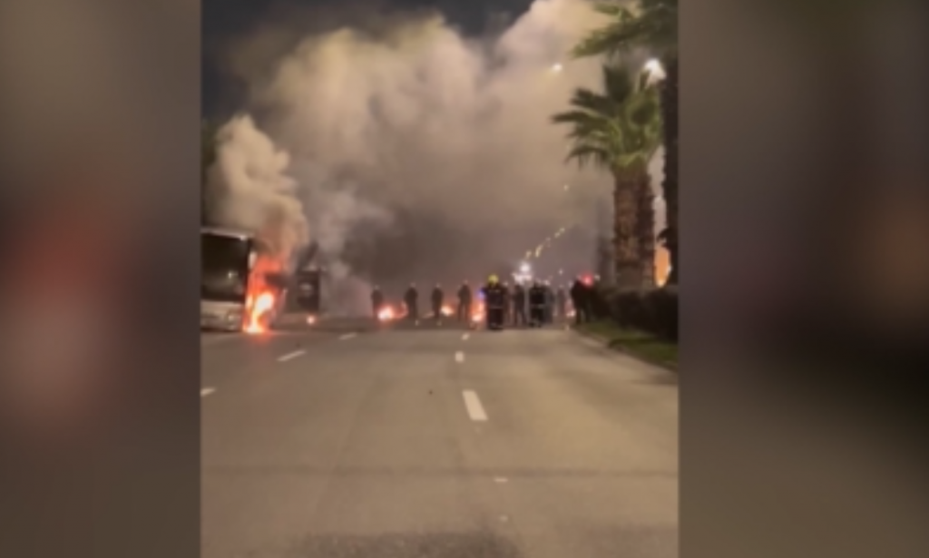 Αθήνα & Θεσσαλονίκη: Νύχτα επεισοδίων έξω από τη Γεωπονική Σχολή και το ΑΠΘ