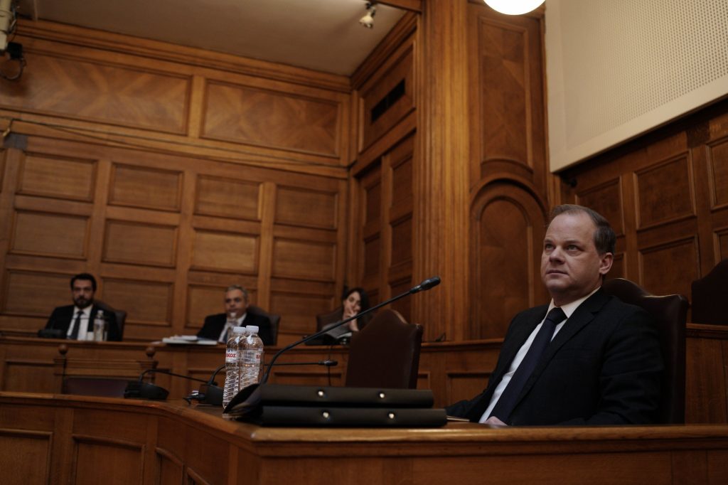 Τέμπη: «Αν είχαν τηρηθεί…» – Καταθέτει ο Κ. Καραμανλής για την σιδηροδρομική τραγωδία