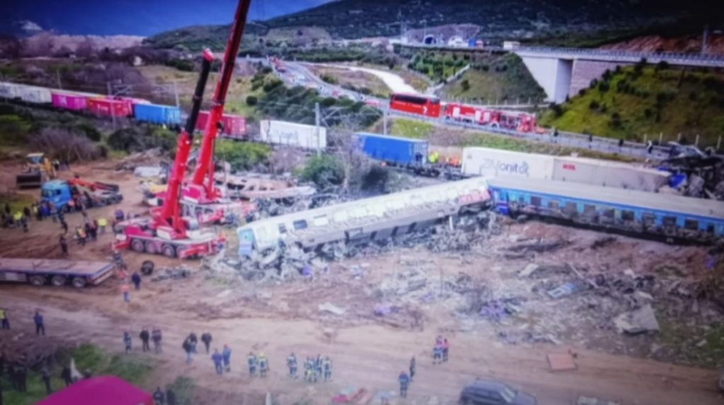 Τέμπη: «Αδύνατον να ζήσει άνθρωπος σε τέτοιες θερμοκρασίες που δημιουργήθηκαν από το νέφος φωτιάς» – Τι είπε ειδικός πραγματογνώμων